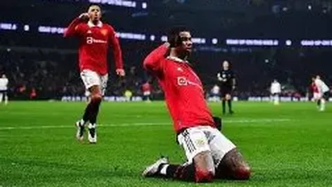 张继科短信祝贺王曼昱夺冠，深情祝福：同窗情深，特制球板见证情谊